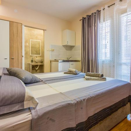 Apartments And Room Art Crikvenica Bagian luar foto