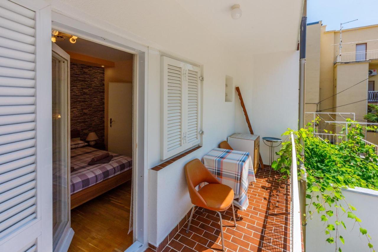 Apartments And Room Art Crikvenica Bagian luar foto