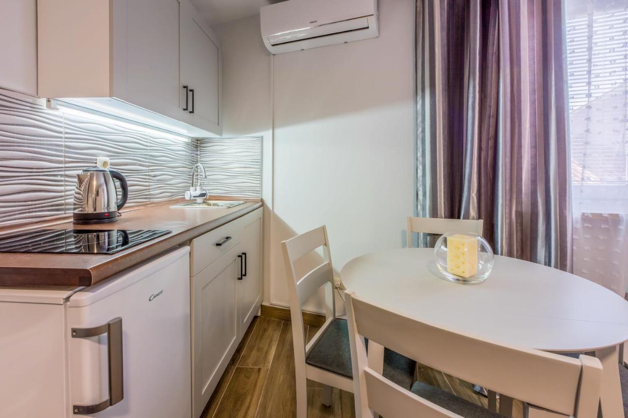 Apartments And Room Art Crikvenica Bagian luar foto